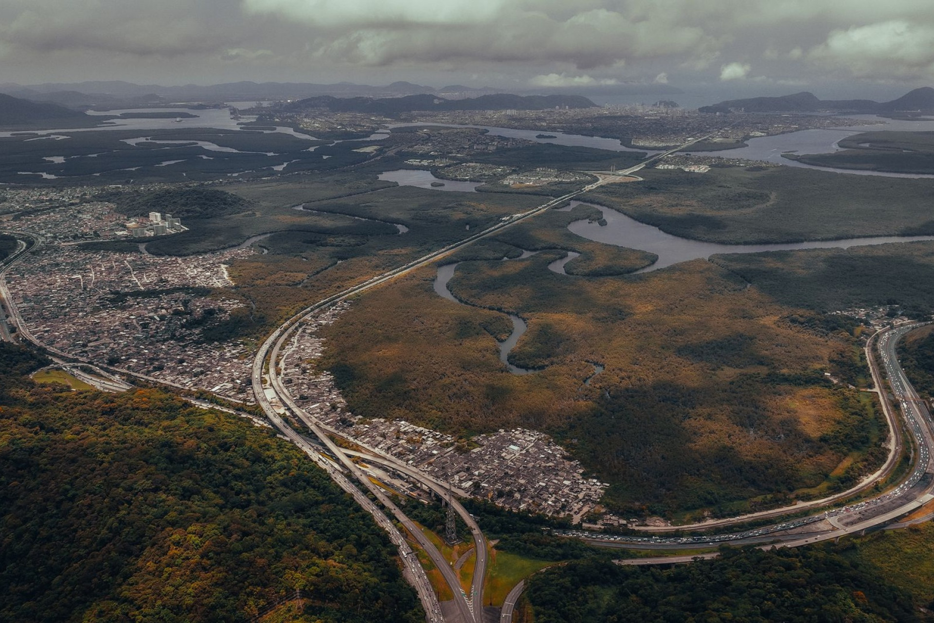Megaoperação Contenção / Complexos do Alemão e Penha (outubro 2025, Rio de Janeiro)