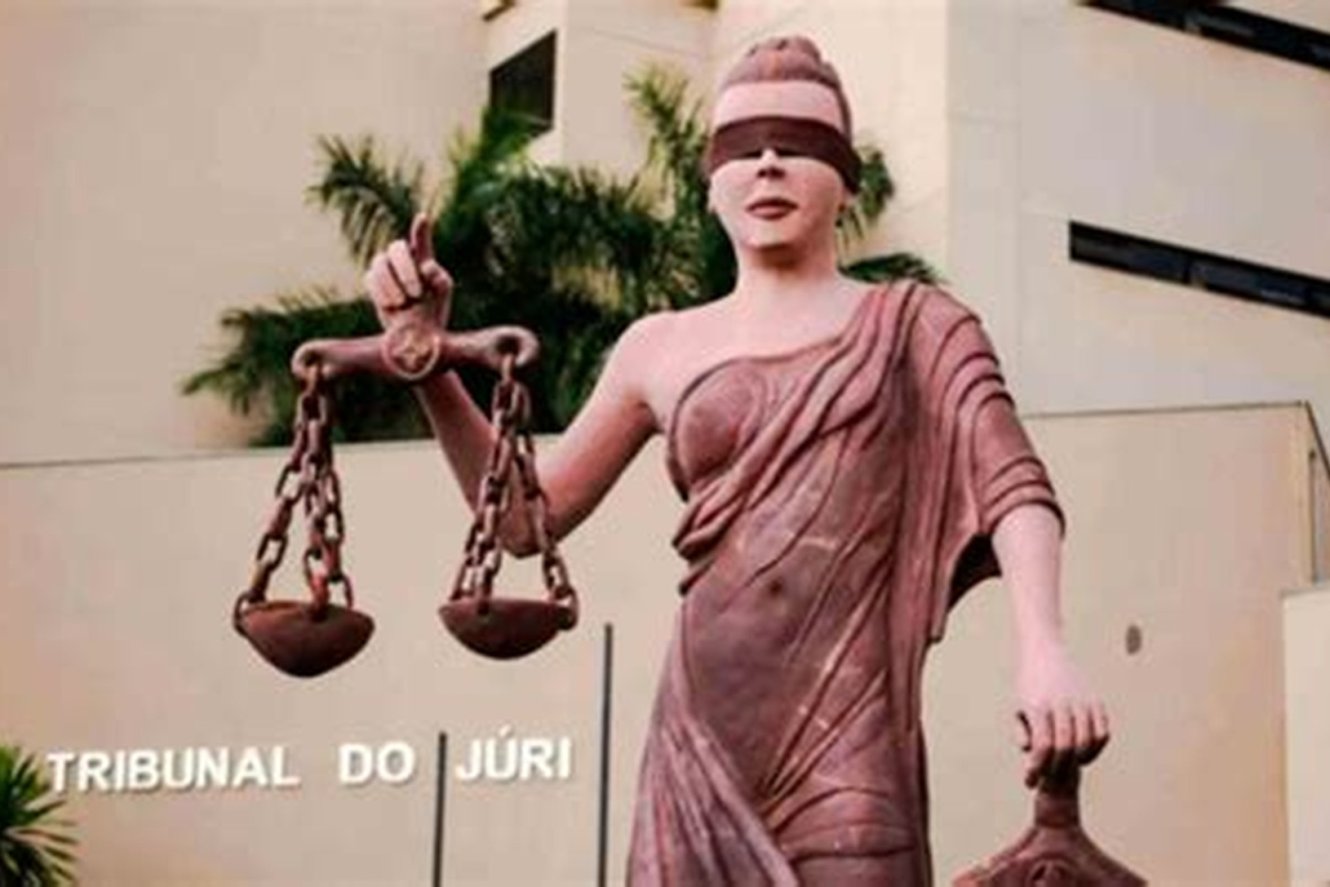 O Tribunal do Crime no Brasil