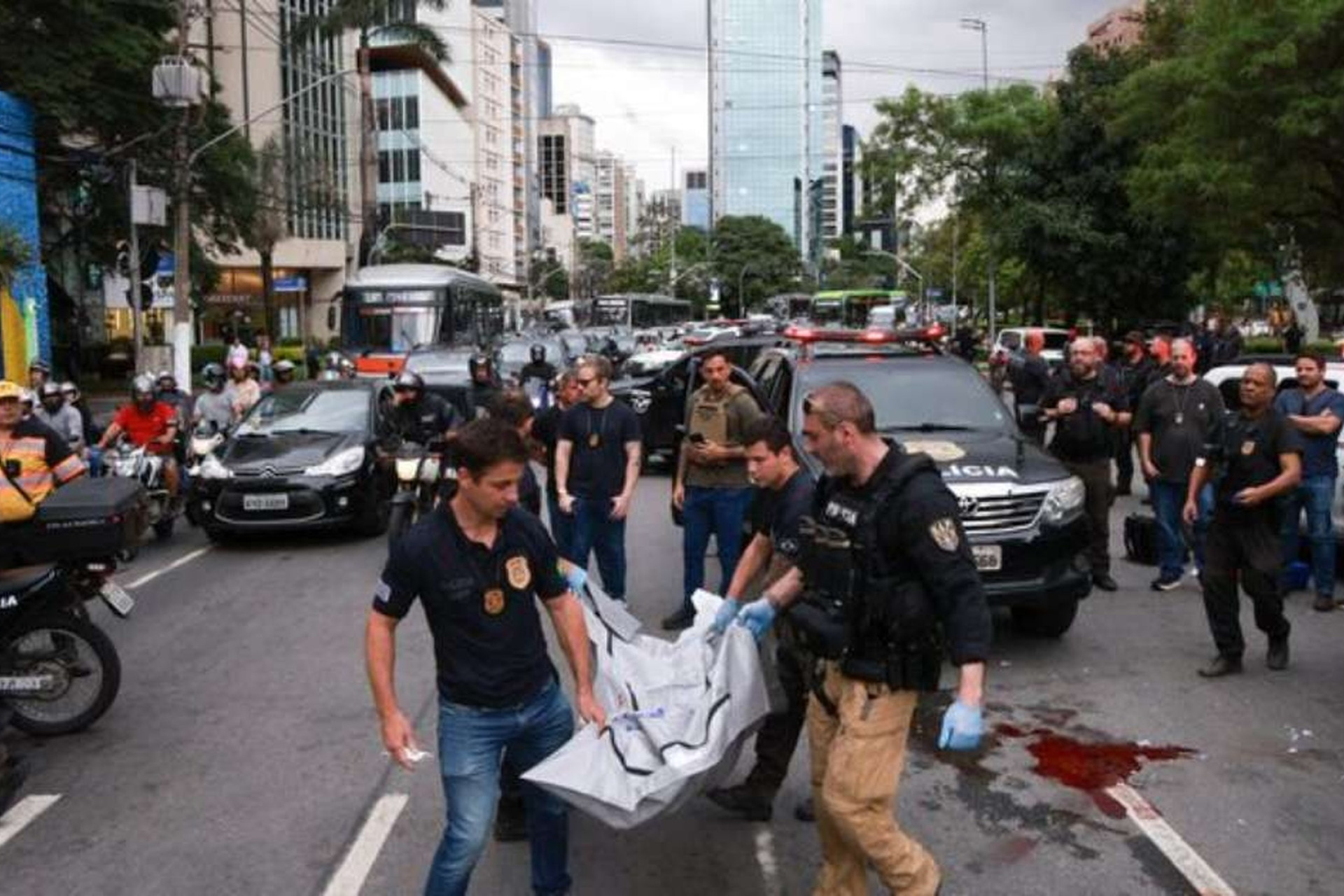 Perseguição e tiroteio na Avenida Brasil (RJ) – 28-29/07/2026